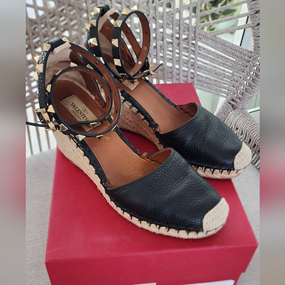 Valentino black stud ankle wrap wedge espadrilles size 7